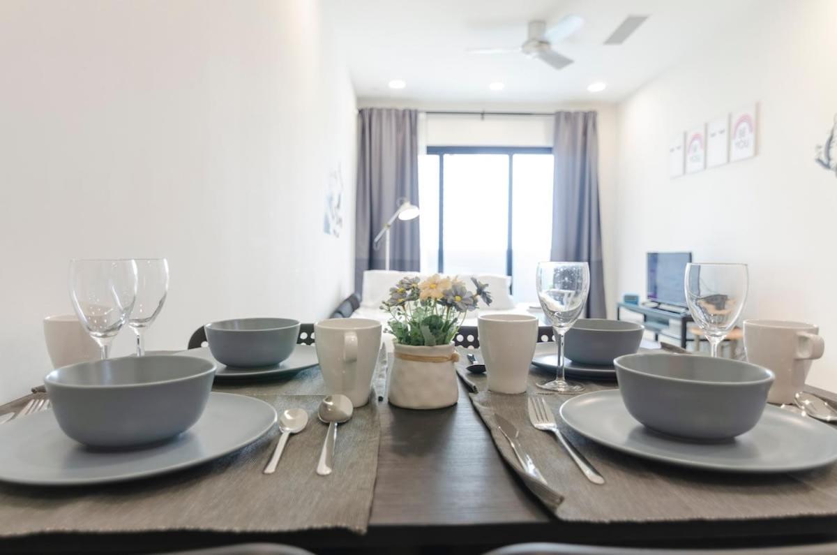 Totoro Theme Suite In Suasana Jb Johor Bahru Exteriér fotografie